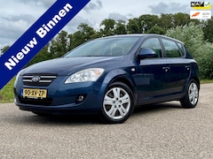 Kia Cee'd - 2.0 X-ecutive 5DRS 63.000KM NAP AIRCO Half-Leder-Int Goed-Onderhouden