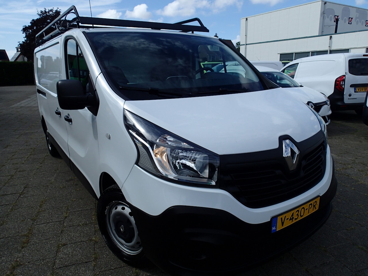 Renault Trafic - 1.6 dCi T29 L2H1 Comfort Energy VOORZIEN VAN AIRCO+CRUISE+TREKHAAK !!! - AutoWereld.nl