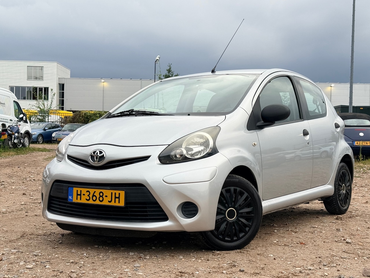 Toyota Aygo - 1.0 VVT-i Now/ ZEER ZUINIG/ AIRCO - AutoWereld.nl
