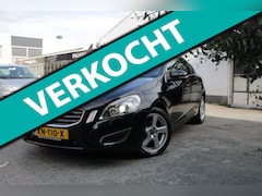 Volvo S60 - 1.6 T4F Summum / PANO / AUTOMAAT/ CAMERA / PDC / NAVI