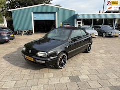 Volkswagen Golf Cabriolet - 1.8