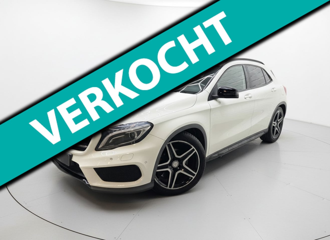 Mercedes-Benz GLA-Klasse - 200 AMG NIGHT PDC LEER NAVI NAP - AutoWereld.nl