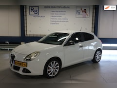 Alfa Romeo Giulietta - 1.4 T Distinctive / NAP / Onderhoud historie / WHITE PACK