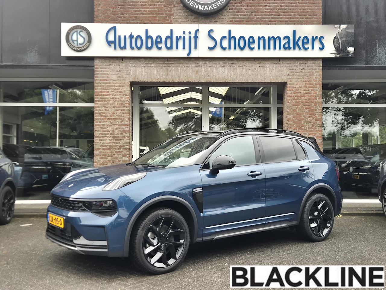 Lynk & Co 01 - 1.5 MY23! BLACKLINE! ZWARTE-HEMEL ROLHOES MY23 360-CAMERA PANO/SCHUIF INFINITY DAB NAVI CA - AutoWereld.nl