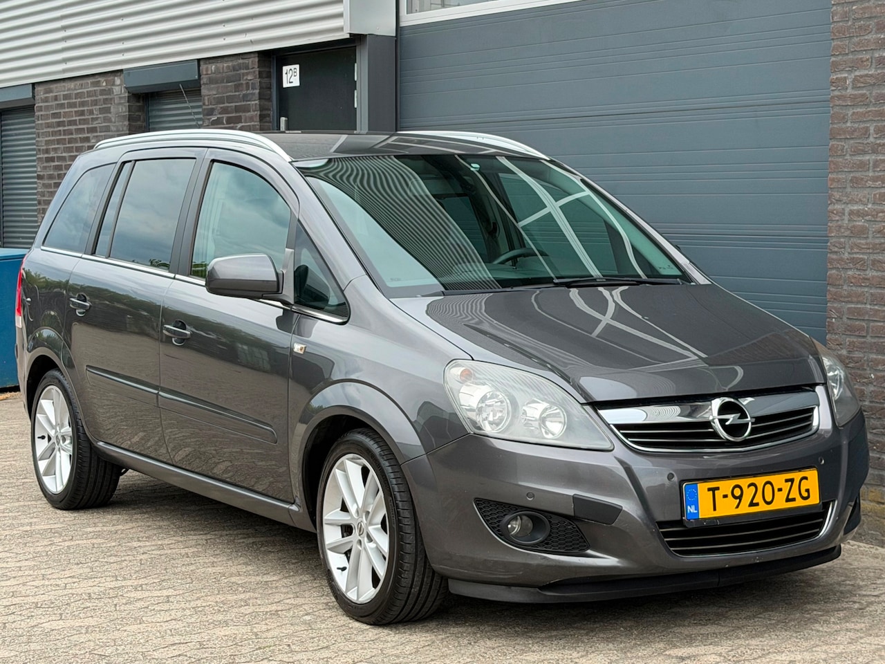 Opel Zafira - 1.8 Cosmo OLIE VERBRUIK! AIRCO CRUISE PDC APK - AutoWereld.nl