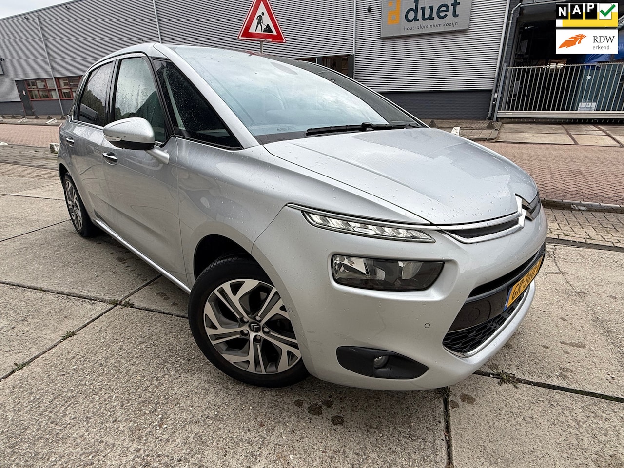 Citroën C4 Picasso - 1.2 PureTech Intensive Camera NAVI Volledig onderhouden CLIMA - AutoWereld.nl