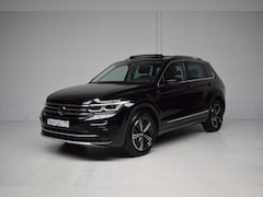 Volkswagen Tiguan - 1.4 TSI eHybrid ELEGANCE SOH VIRTUAL / PANORAMADAK / EL.TREKHAAK / CAMERA / IQ-LIGHT / SFE