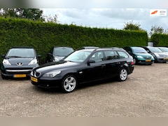 BMW 5-serie Touring - 525i APK NIEUW AIRCO LEER NAVI AUTOMAAT XENON PERFECT RIJDEND MOOIE AUTO