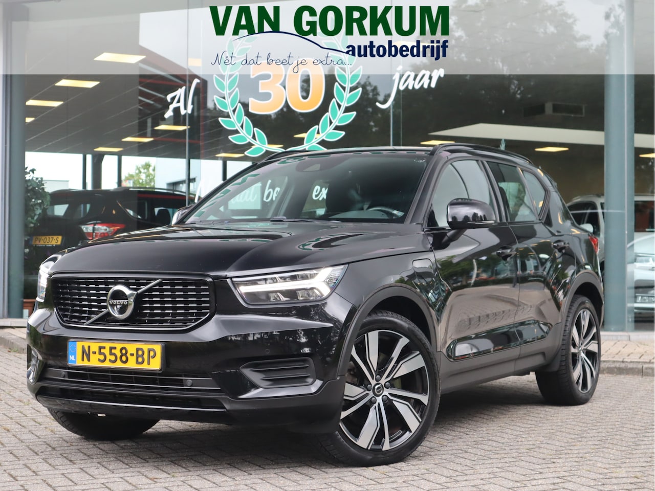 Volvo XC40 - 1.5 T5 Recharge R-Design Navi / Trekh / 360 Camera / Carplay / BLIS / PDC / BTW AUTO - AutoWereld.nl