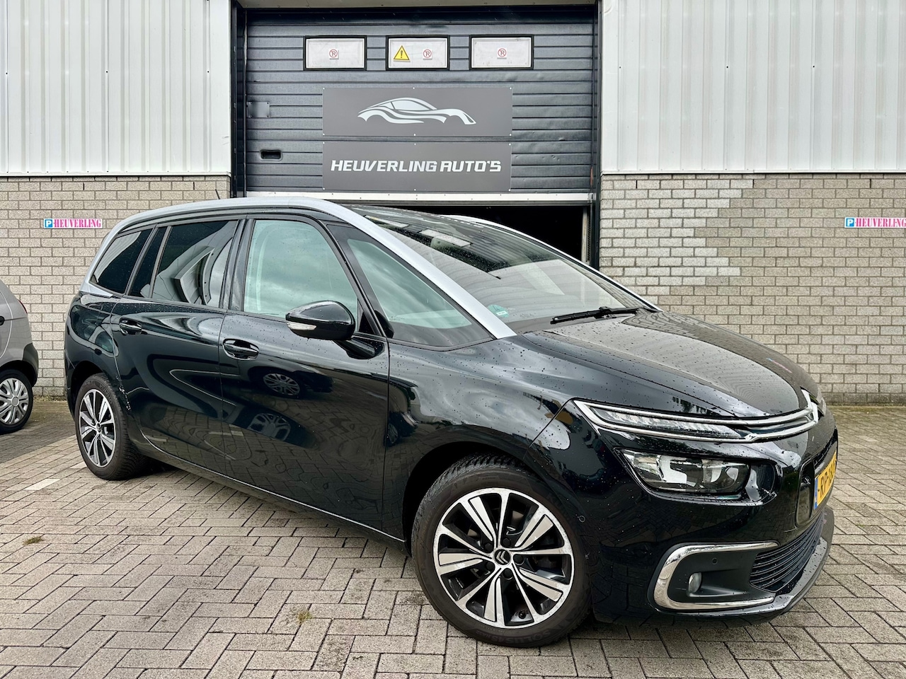 Citroën Grand C4 Picasso - 1.2 Business | Automaat | 7Pers | Trekhaak | Camera - AutoWereld.nl