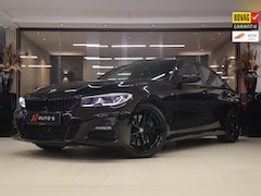 BMW 3-serie - 330i High Executive PANO/CARPLAY/SFEER/HK/HUD/VOL