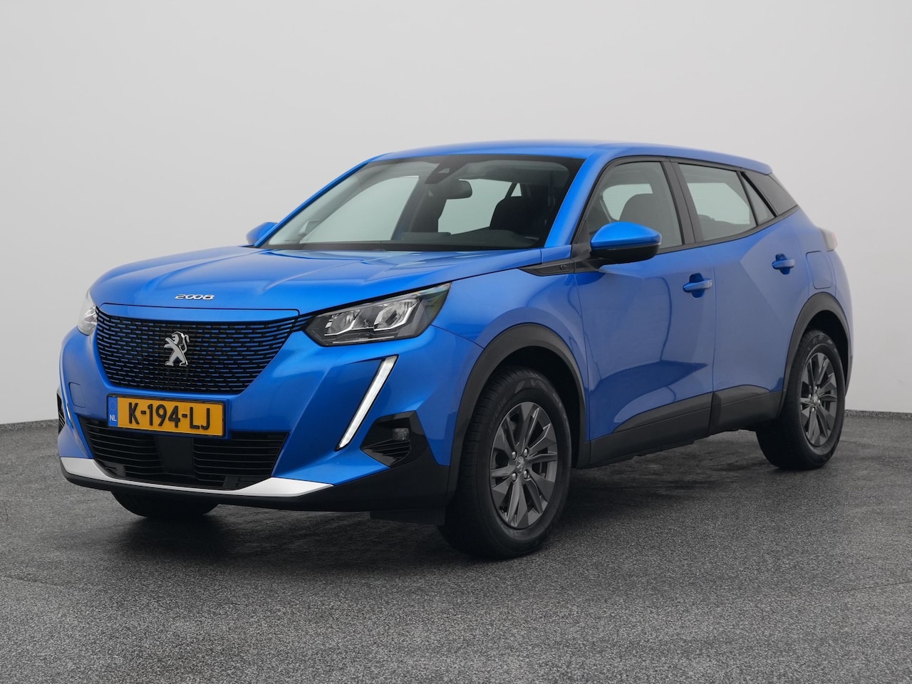 Peugeot e-2008 - EV Blue Lease Active 50 kWh | CAMERA | CARPLAY - AutoWereld.nl