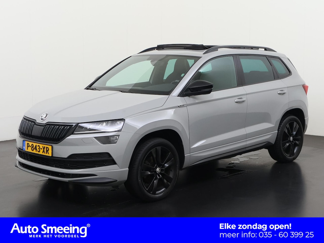 Skoda Karoq - 1.5 TSI ACT Sportline Business | Trekhaak | Panoramadak | Zondag Open! - AutoWereld.nl