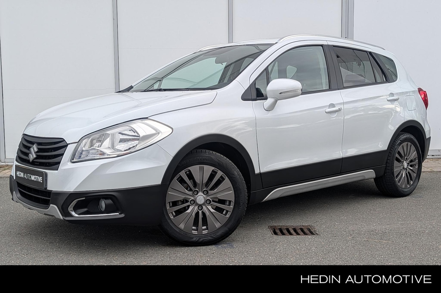 Suzuki SX4 S-Cross - 1.6 Exclusive | Schuif/Opendak | Trekhaak | Navigatie | Stoelverw. | Camera | All Season B - AutoWereld.nl
