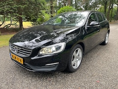 Volvo V60 - 2.0 T6 Summum 306Pk / Summum / 2015 / 175Dkm / Four-C