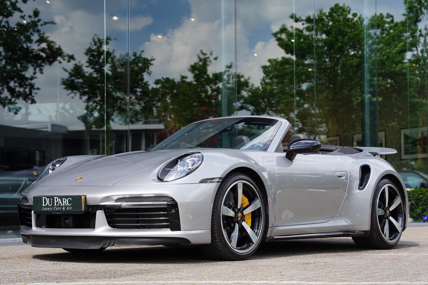 Porsche 911 Cabrio - 992 3.8 Turbo S Manufaktur - AutoWereld.nl