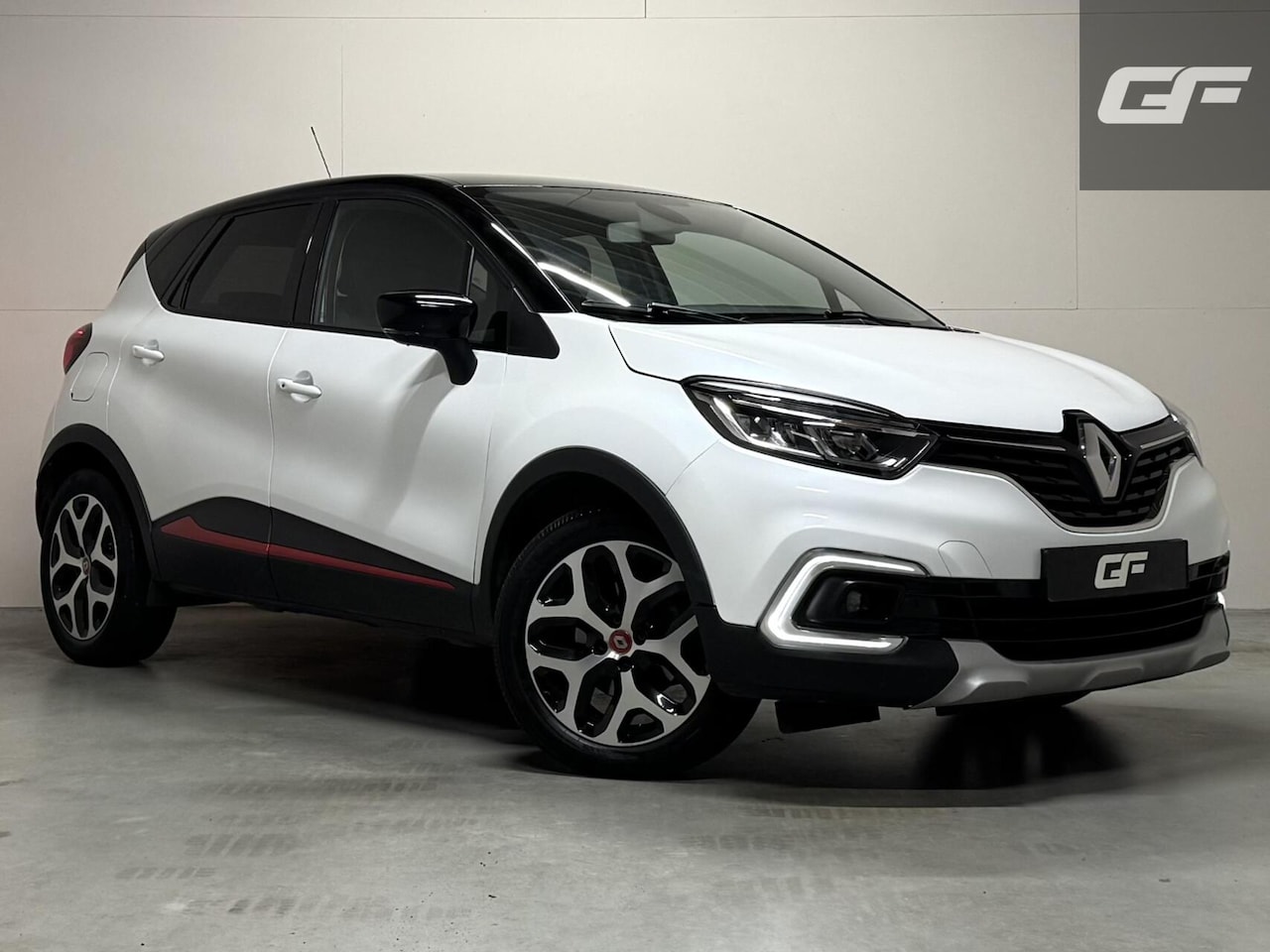 Renault Captur - 1.3 TCe Intens Automaat Camera Trekh. Navi Cruise - AutoWereld.nl