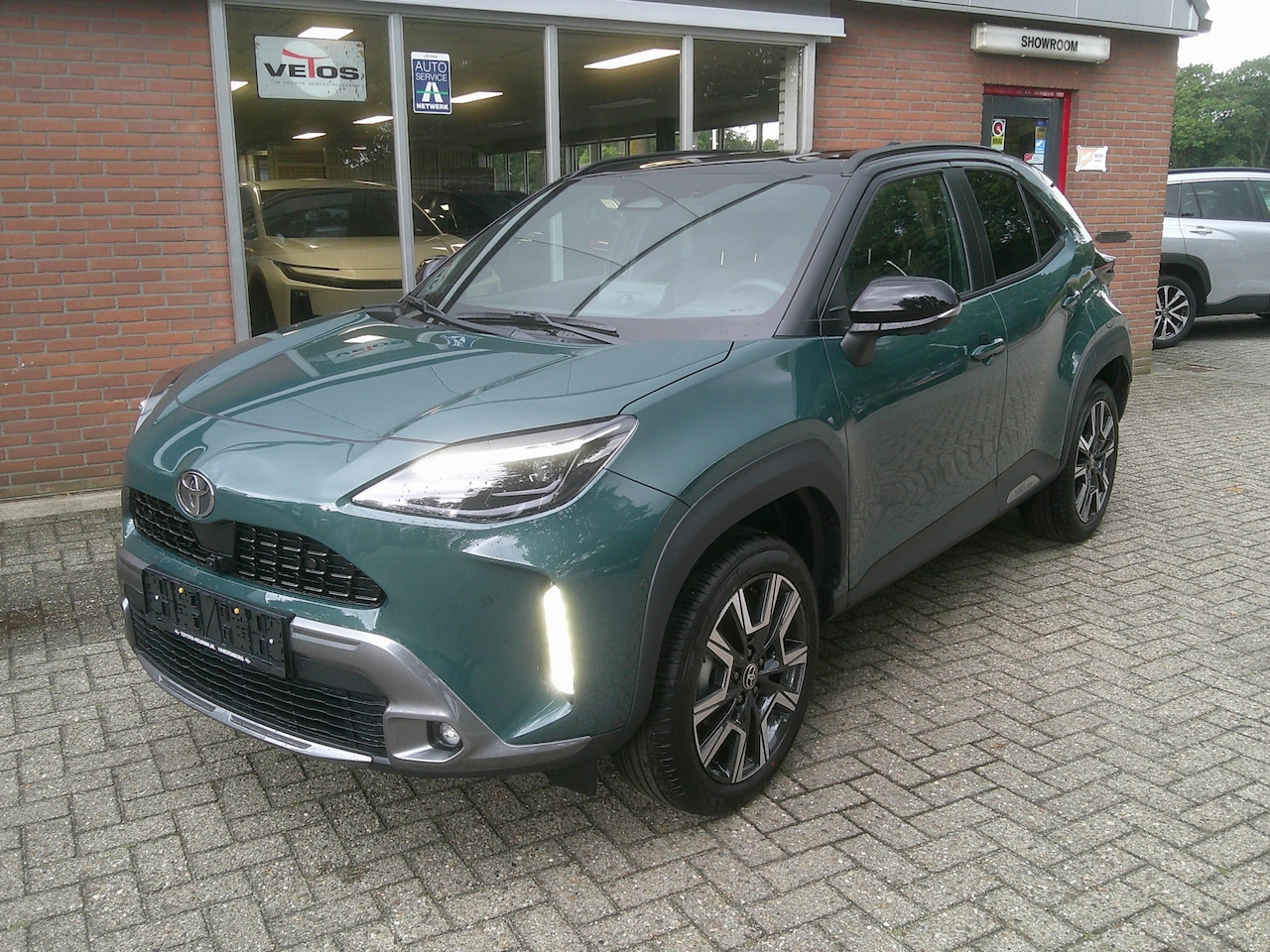 Toyota Yaris Cross - 1.5 Hybrid 130 Executive Bi-Tone - AutoWereld.nl