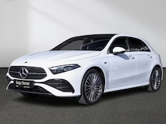 Mercedes-Benz A-klasse - 250e AMG * NIGHT, MBUX+, PANO, MEMO, DISTR, 2-Zone CLIMA, 19-inch LMV, * 1e EIG - UNFALLFR