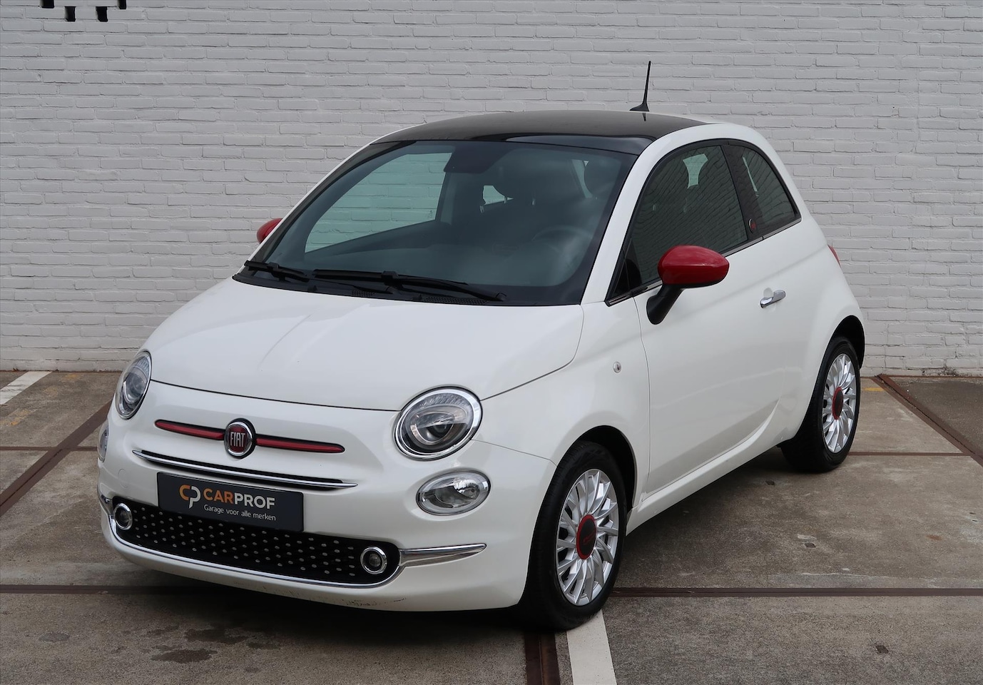 Fiat 500 - 1.0 70pk Hybrid eco Red Edition I Panoramadak I - AutoWereld.nl