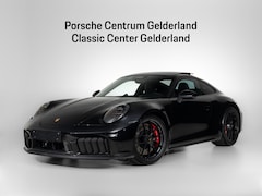 Porsche 911 - Carrera 4 GTS