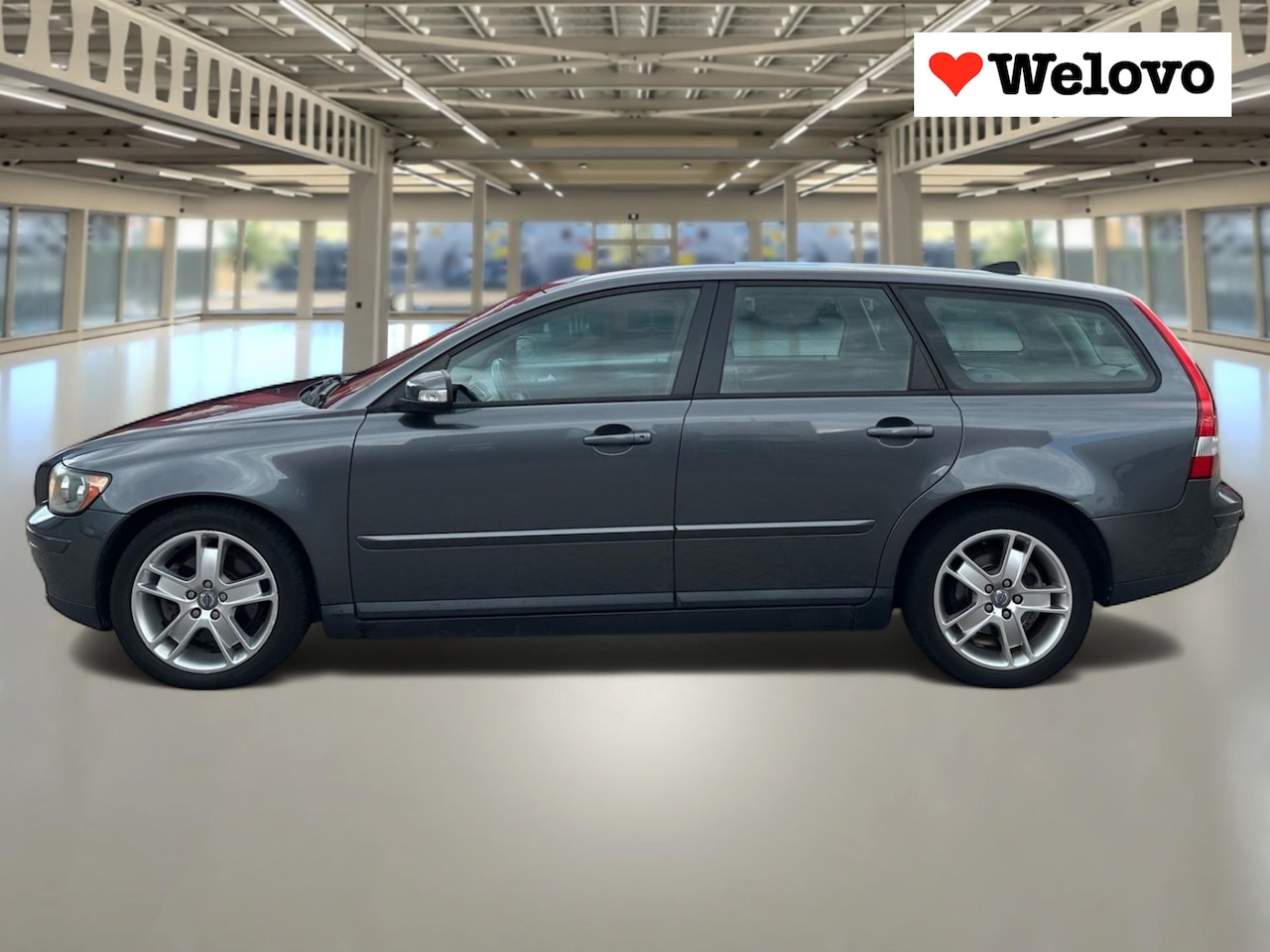 Volvo V50 - 2.4 Edition II Sport Trekhaak,PDC,Automaat,netjes onderhouden.. - AutoWereld.nl