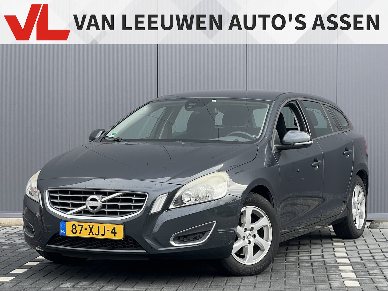 Volvo V60 - 1.6 T3 Kinetic | Nieuw binnen | Cruise | Trekhaak - AutoWereld.nl