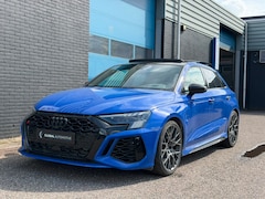 Audi RS3 - 2.5 TFSI QUATTRO Performance Edition 1/300 - 407PK - NOGARO BLAUW - CARBON SCHAALSTOELEN