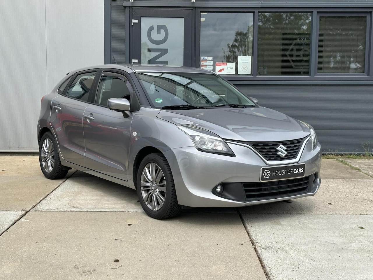 Suzuki Baleno - 1.2 Exclusive 5-Deurs Airco Bluetooth Trekhaak - AutoWereld.nl