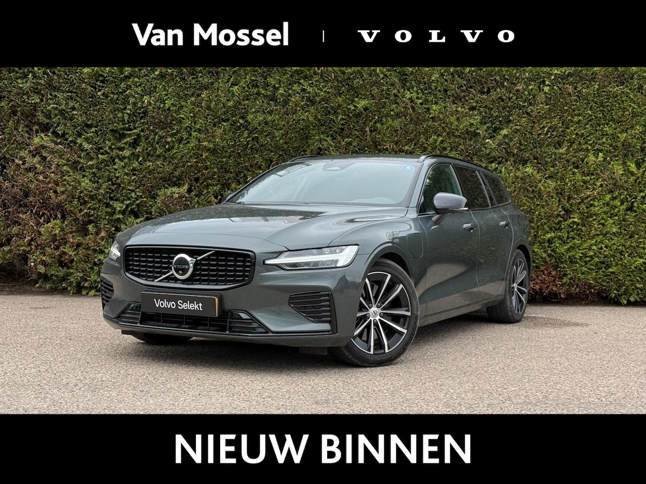 Volvo V60 - 2.0 T8 Plug-in hybrid AWD Plus Dark | Panoramadak | 360 Camera | Head up display | Harman/ - AutoWereld.nl