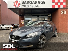 Volvo V40 - 2.0 T2 Nordic+ // LEDER // NAVI // CRUISE // CLIMA // PDC // TREKHAAK