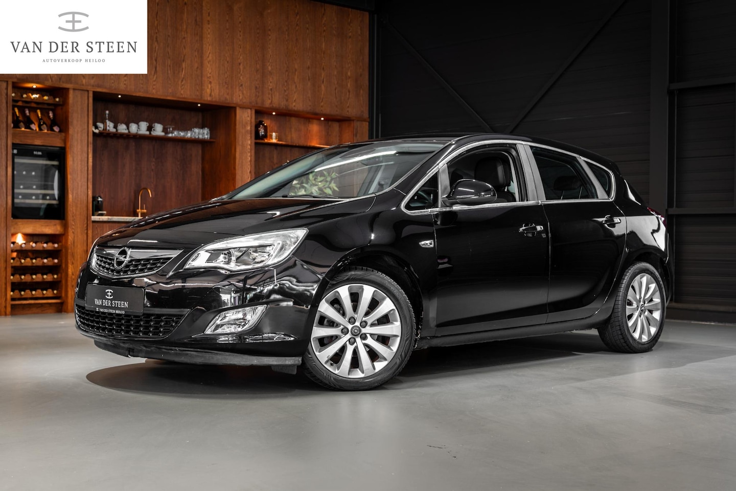Opel Astra - 1.4 Cosmo Half leder | Cruise Control - AutoWereld.nl