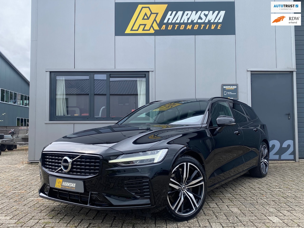 Volvo V60 - 2.0 T6 Recharge AWD R-Design |Pilot Assist| H.Kardon|Trekhaak - AutoWereld.nl