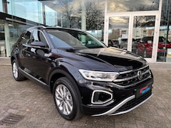 Volkswagen T-Roc - 1.5 TSI 150pk 7-DSG Style| Camera| Keyless|Dode hoek| Rijklaarprijs incl garantie