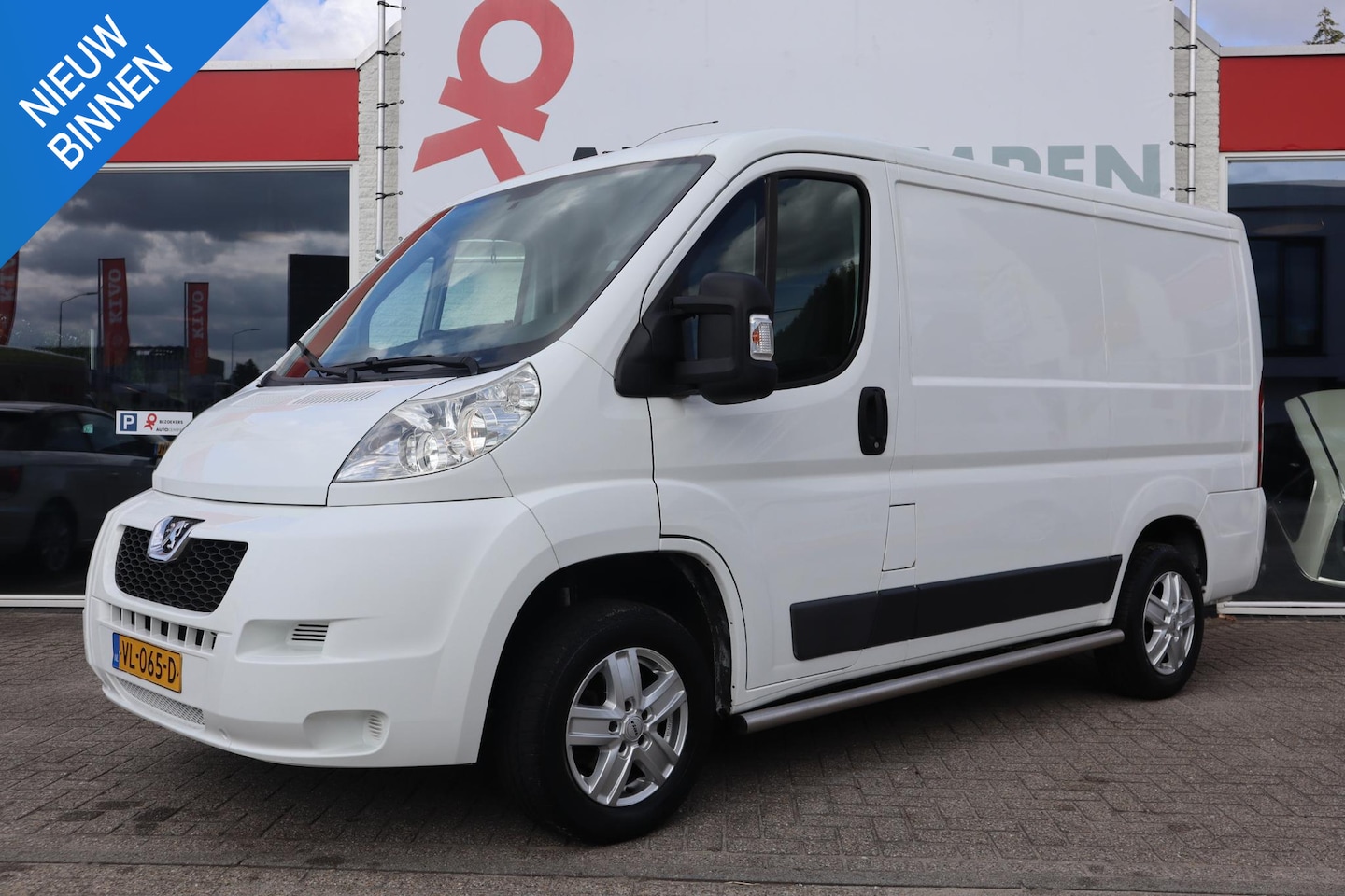 Peugeot Boxer - 330 2.2 HDI L1H1 Profit+ 3-ZITS|CRUISE-CONTROL|PDC|WEINIG KILOMETERS! - AutoWereld.nl