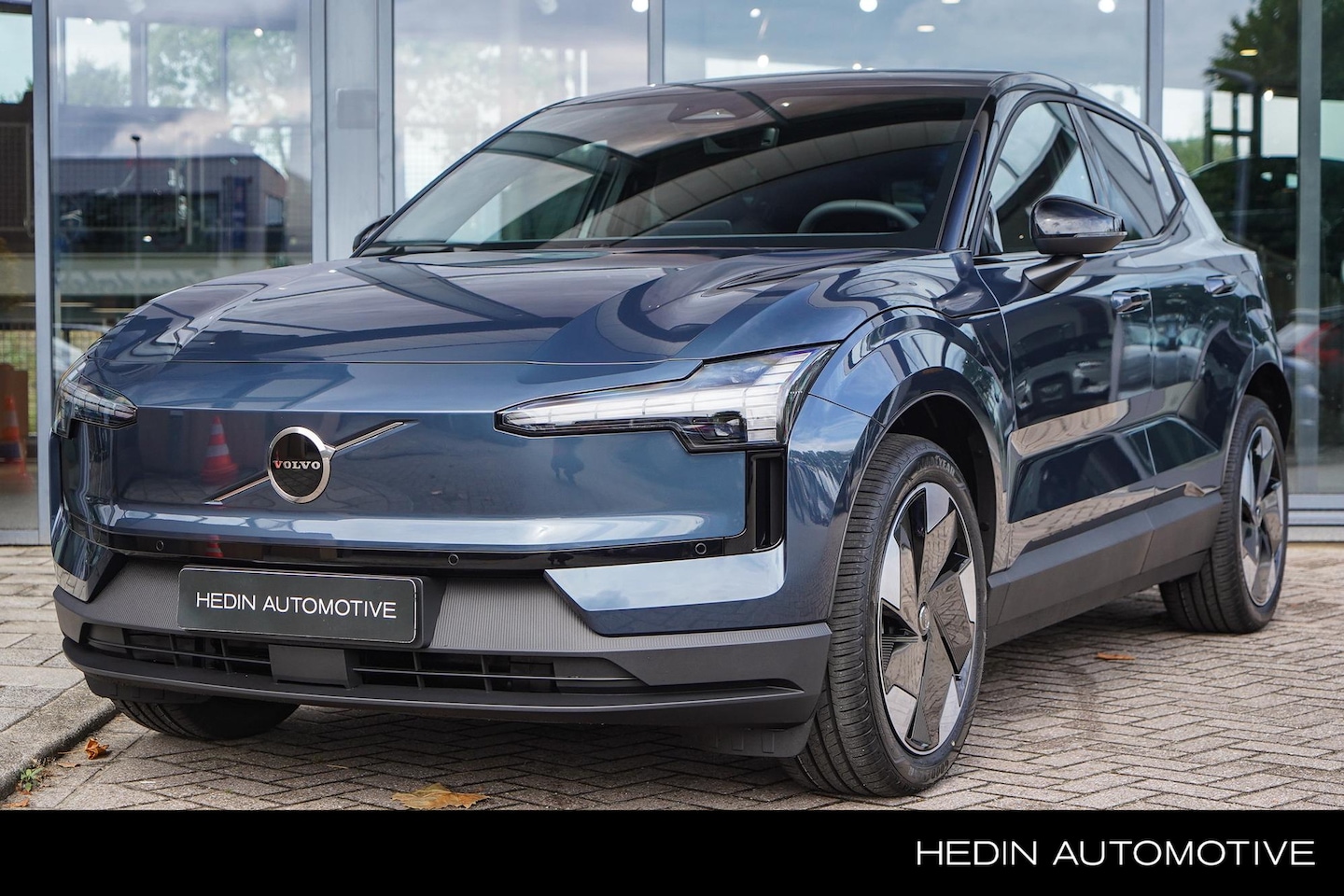 Volvo EX30 - P5 Long Range Plus Europa 69 kWh | Stoel & Stuurverwarming | Elek. Stoelen + Geheugen | Ad - AutoWereld.nl