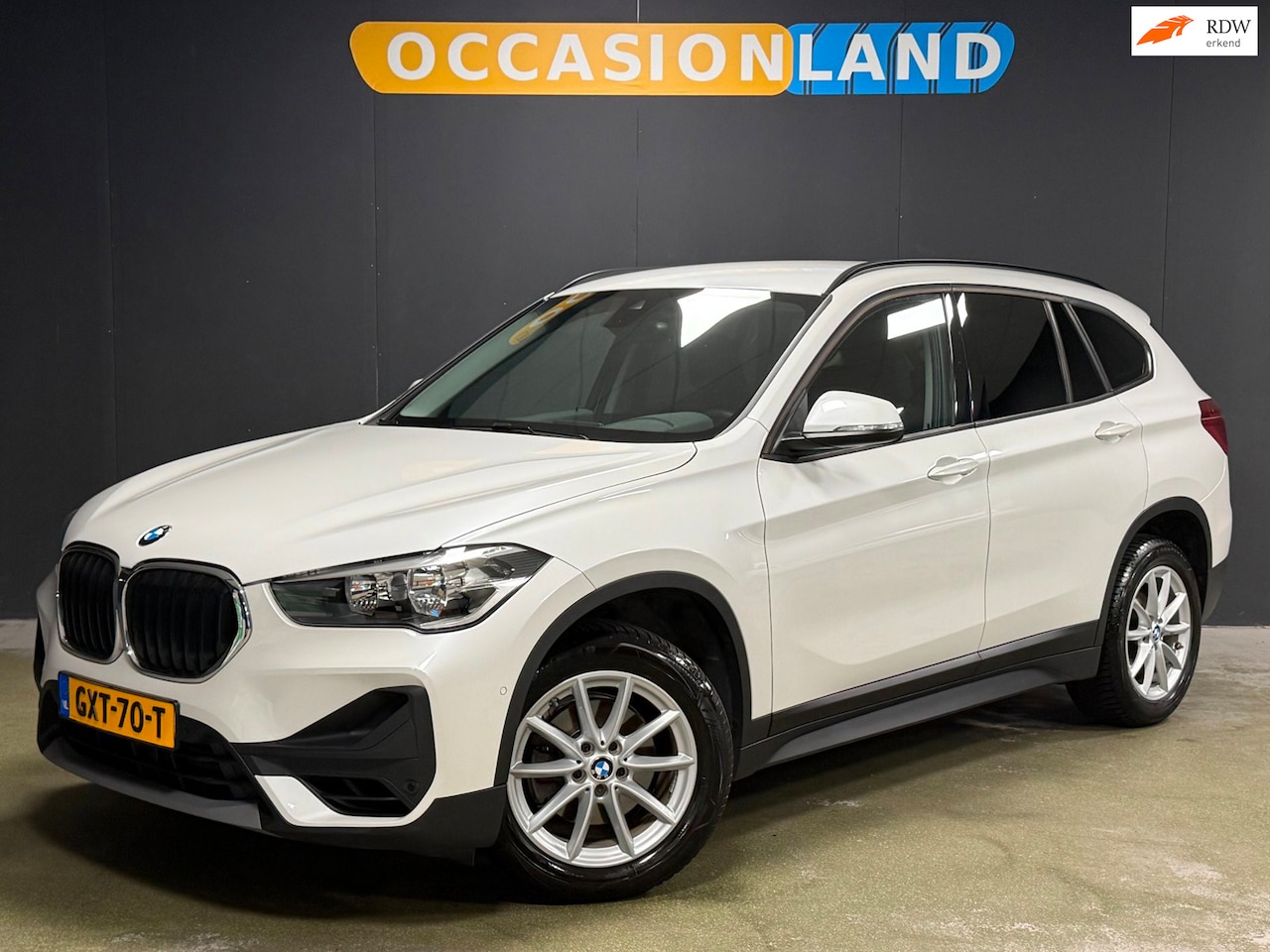 BMW X1 - SDrive18i Executive Edition|STOELV|LEDER|PDC|CRUISE|BLUETOOTH|17INCH| - AutoWereld.nl