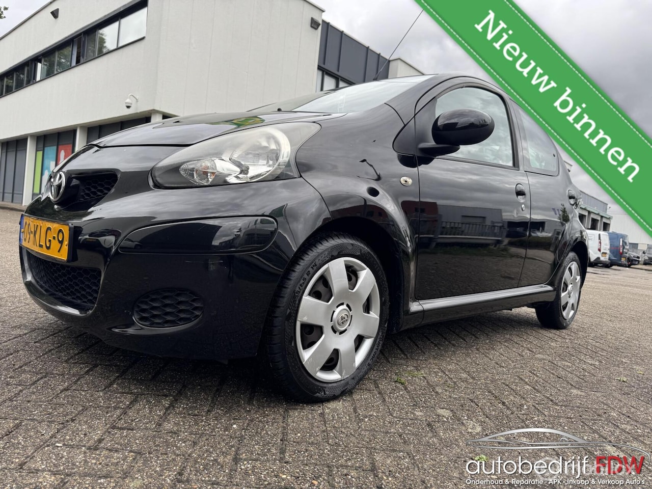 Toyota Aygo - 1.0-12V/5DEURS/AIRCO/ELEKTR.RAMEN/NAP/ - AutoWereld.nl