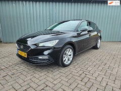SEAT Leon - 5 Deurs 1.5 TSI Style Business Intense Camera Stoel/Stuurverwarming Navi