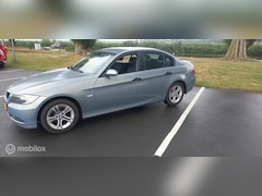 BMW 3-serie - 318i Executive
