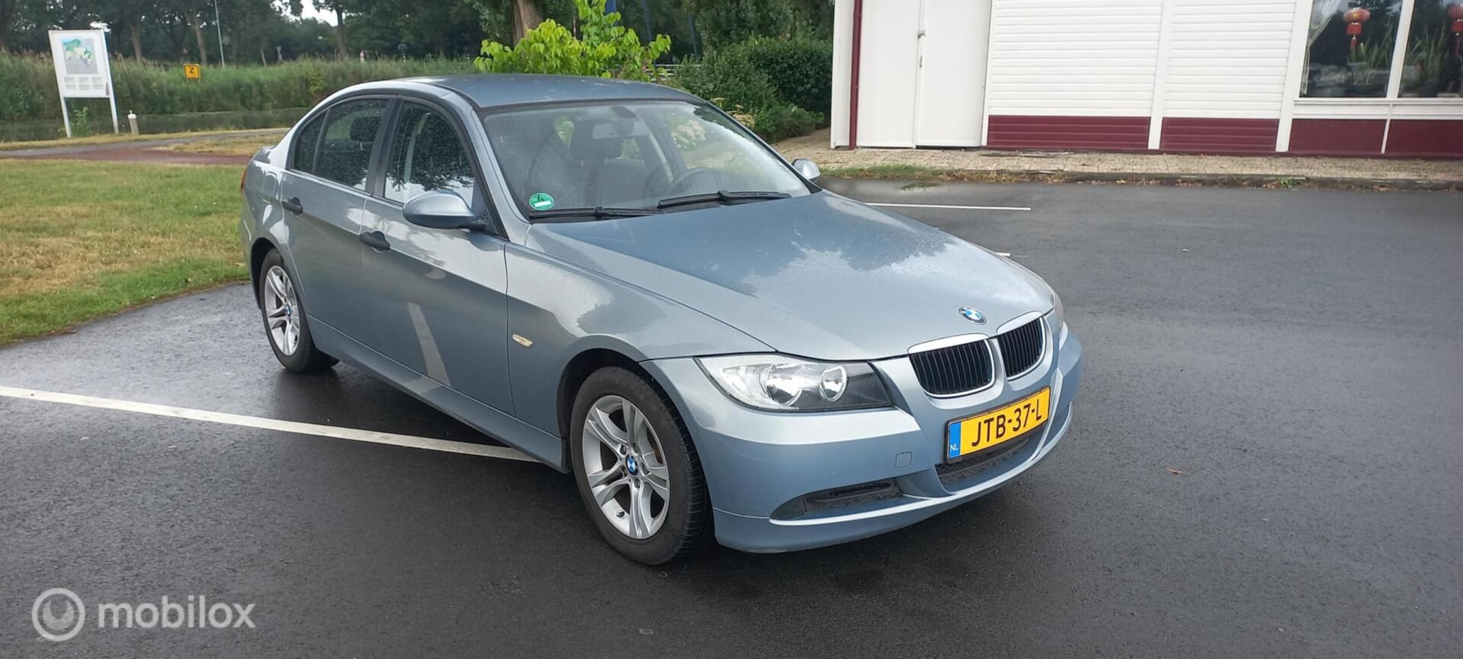 BMW 3-serie - 318i Executive 318i Executive