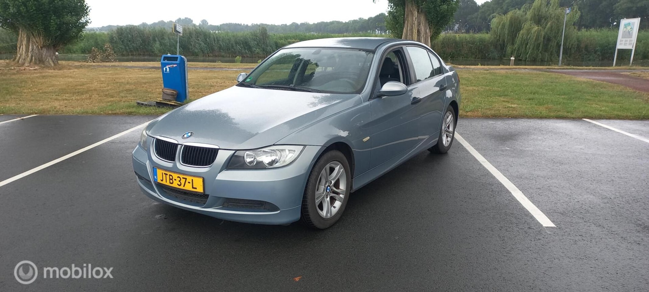 BMW 3-serie - 318i Executive 318i Executive