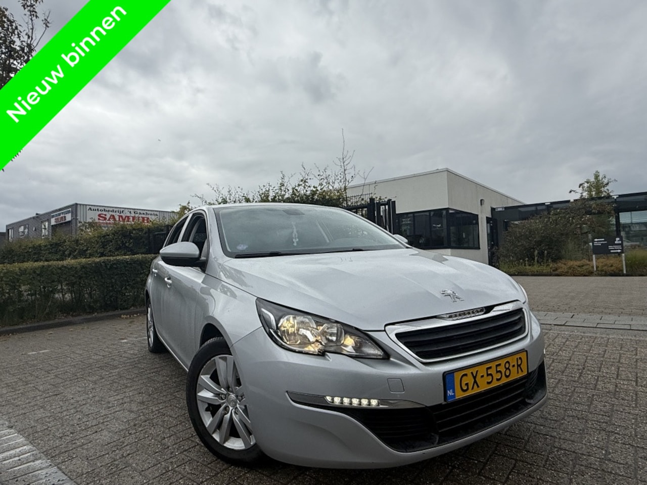 Peugeot 308 - 1.2 Cruise Clima Navi Bleutooth Parksensoren - AutoWereld.nl