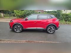 Peugeot 2008 - 1.2 Pure Tech Bleu Lease Allure/Apple Carplay Android/cruise/ECC/camera/stoelverw
