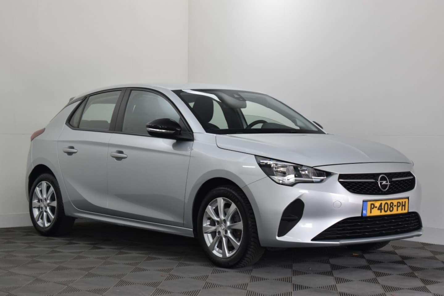 Opel Corsa - 1.2 T Edition 1.2T 100PK EDITION - AutoWereld.nl