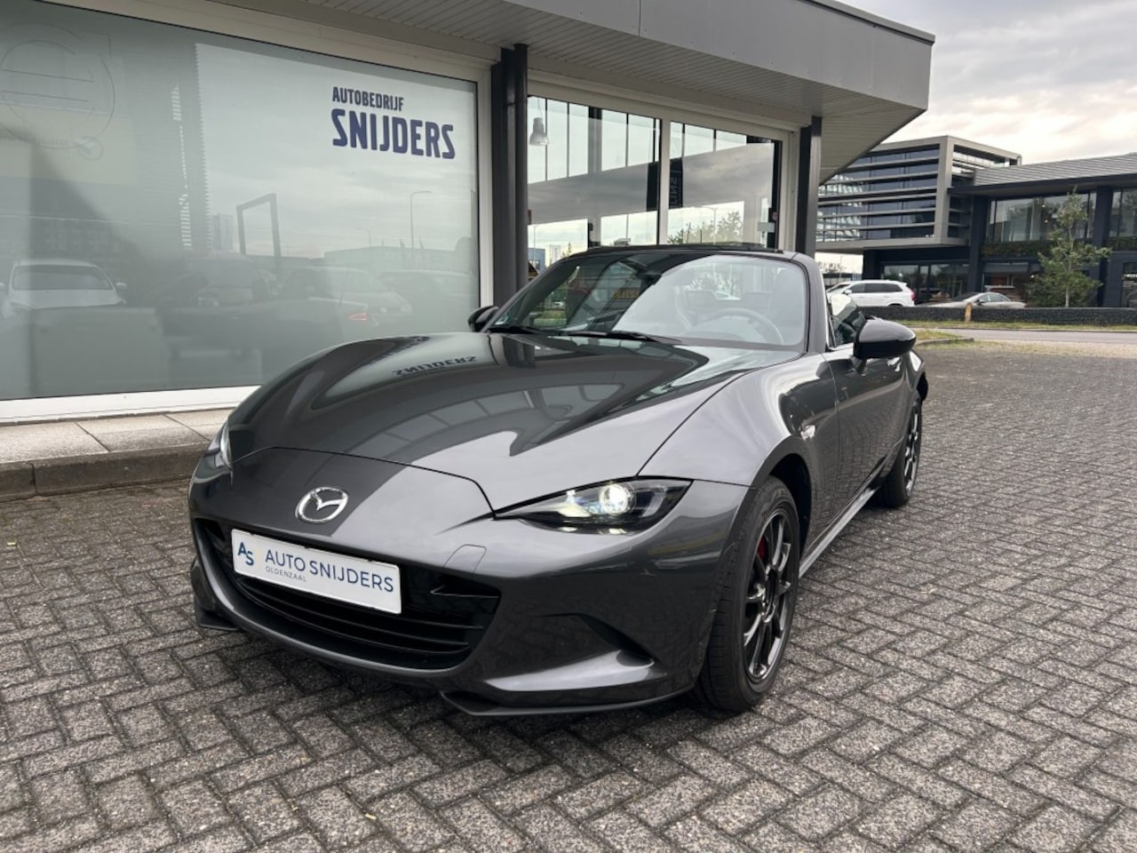 Mazda MX-5 - ROADSTER SKYACTIV-G136PK HOMURA - UITVOERING - AutoWereld.nl