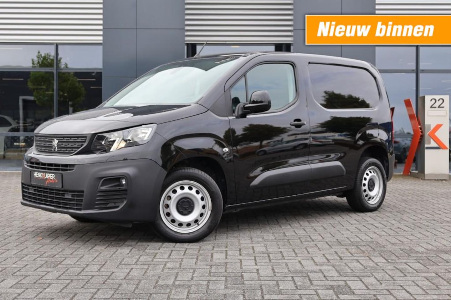 Peugeot Partner - 1.5 BlueHDi 100 / Navi / PDC VenA / Camera / Cruise control / Airco - AutoWereld.nl