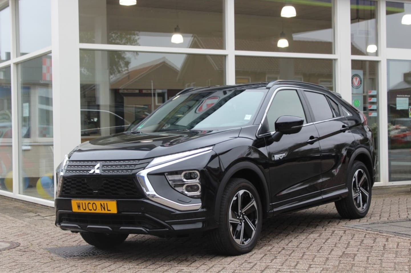 Mitsubishi Eclipse Cross - 2.4 PHEV Plus* afstand tempomaat* stoel verw V+A* - AutoWereld.nl