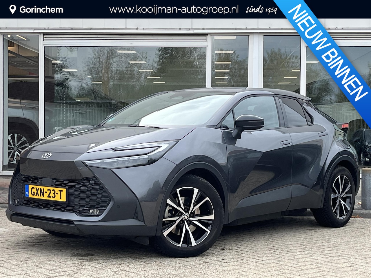 Toyota C-HR - 2.0 Plug-in Hybrid 220 First Edition l 360 camera l elektrische achterklep l stoel / stuur - AutoWereld.nl
