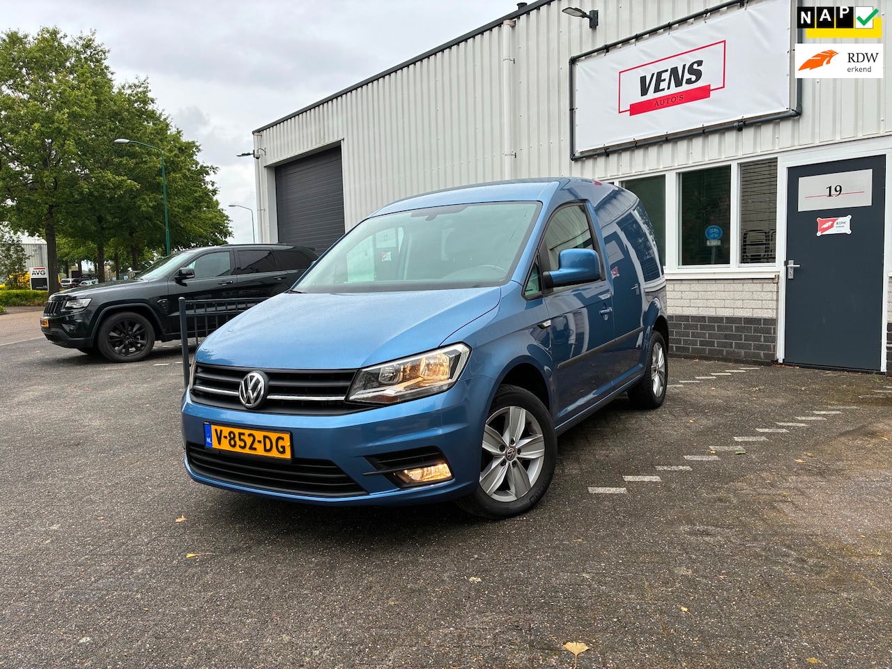 Volkswagen Caddy - 2.0 TDI L1H1 BMT Highline 2.0 TDI L1H1 BMT Highline, DSG, DISTR VERV! - AutoWereld.nl